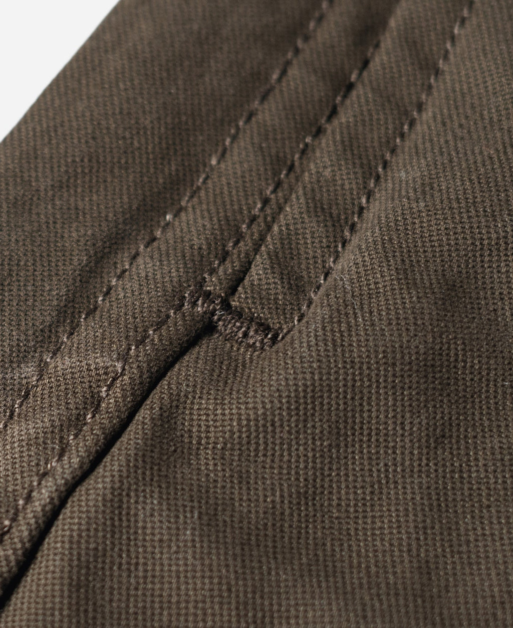 Pantalon cargo ample plissé marron style militaire vintage