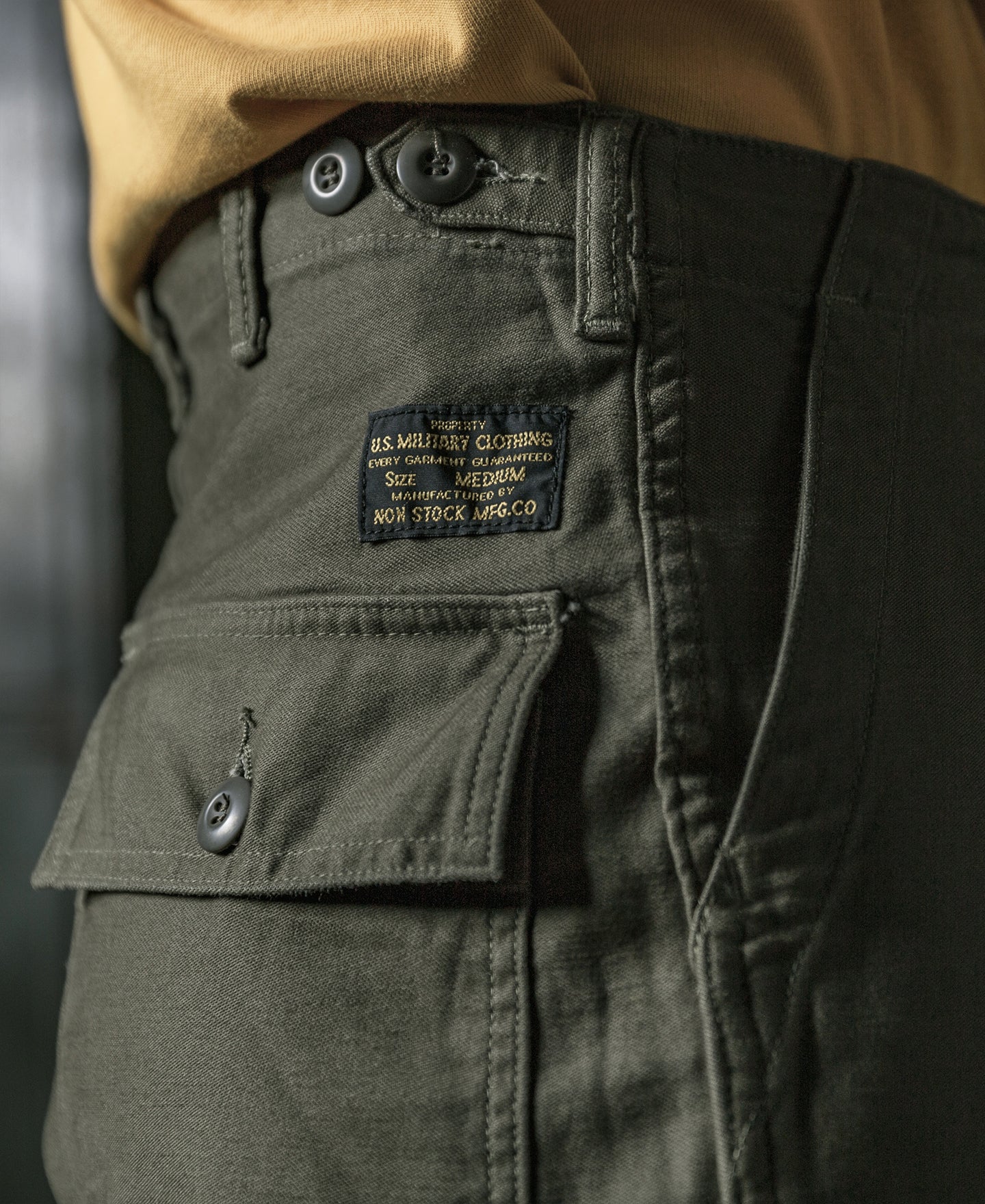 Pantalon treillis vert olive coupe décontractée taille haute jambe large