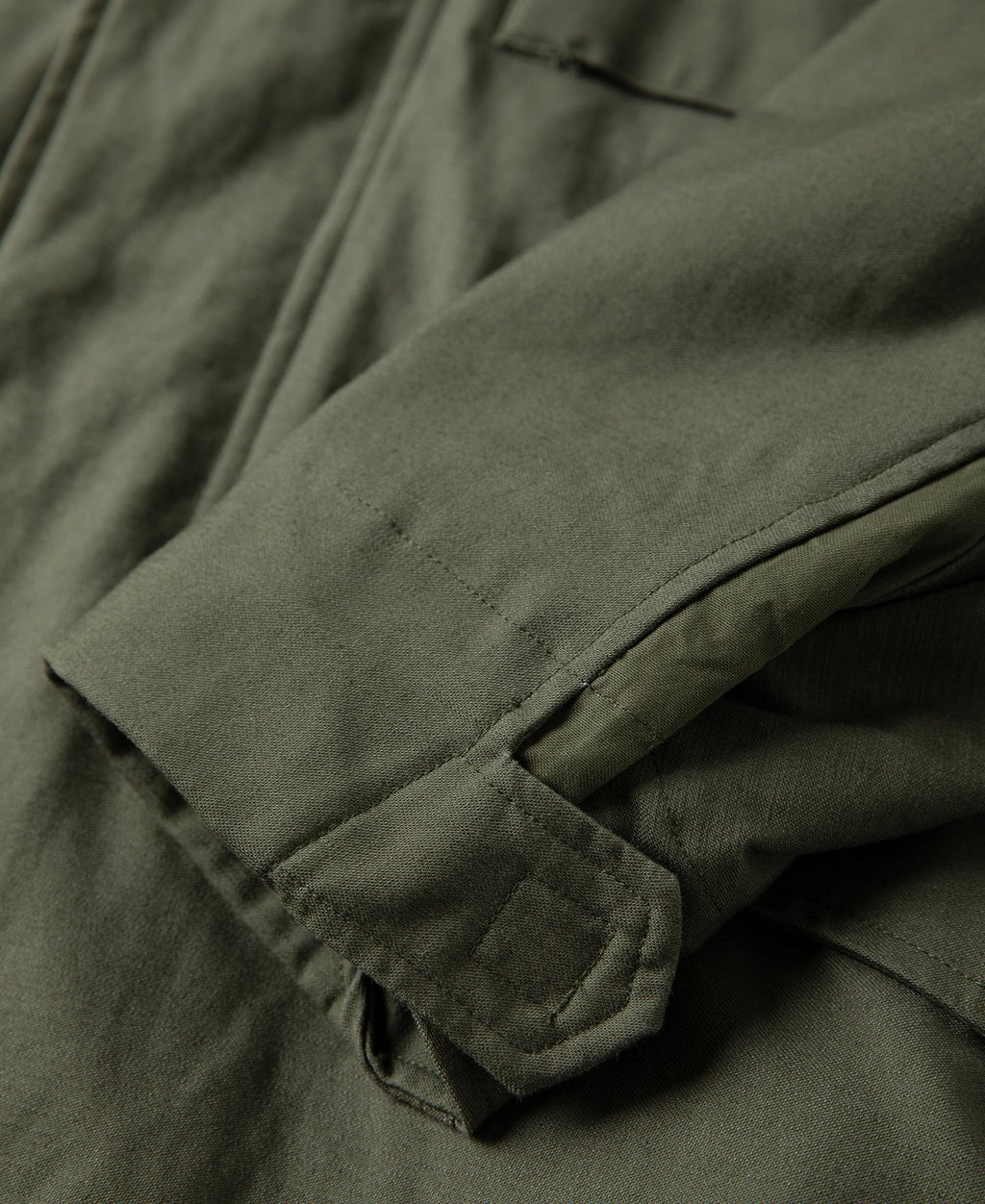 Veste militaire de terrain olive avec col montant et quatre poches