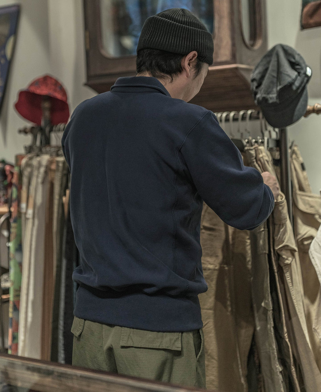Sweat-shirt polaire demi-zip marine avec col et motif militaire vintage