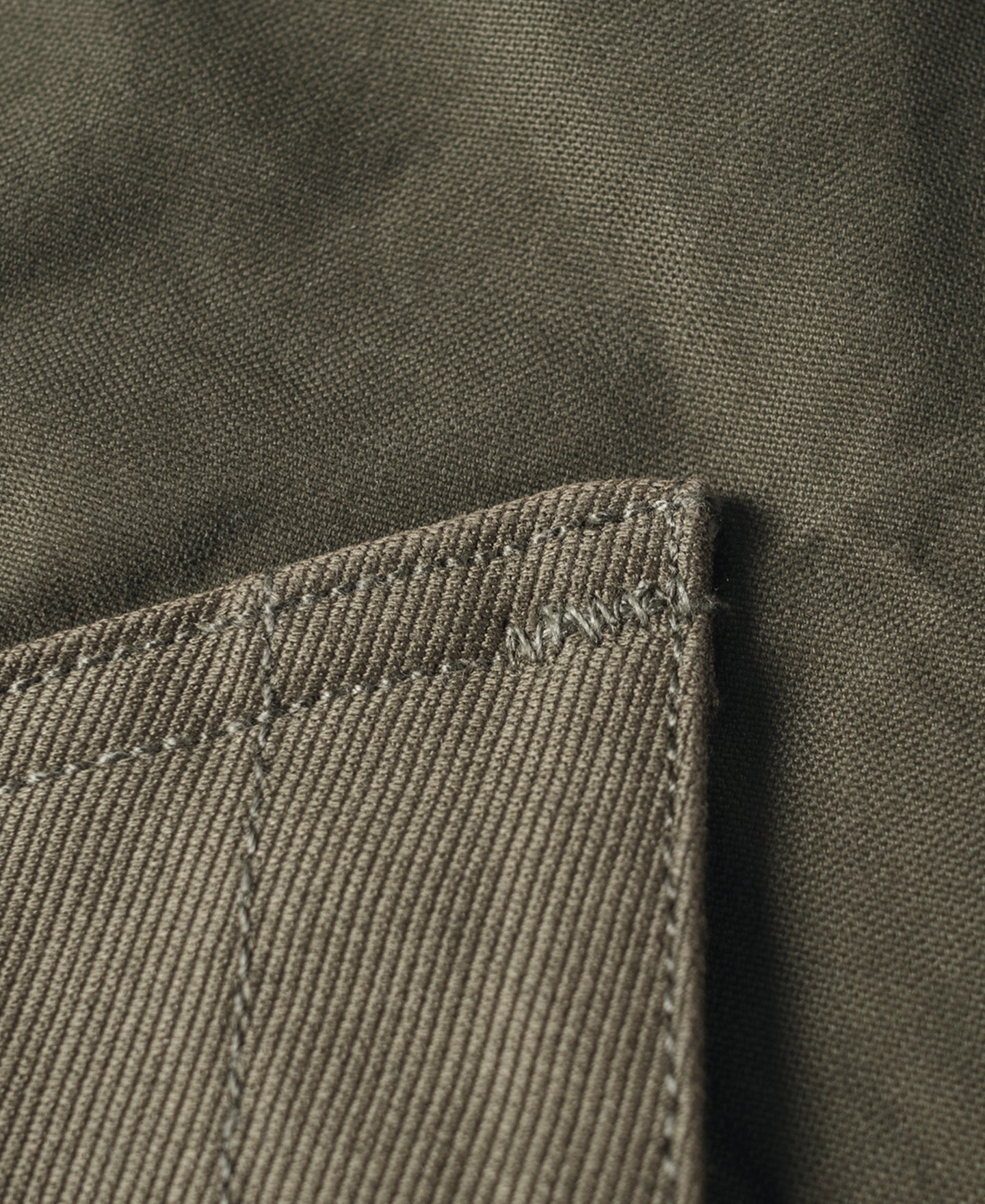 Gilet zippé doublé polaire olive avec grandes poches avant