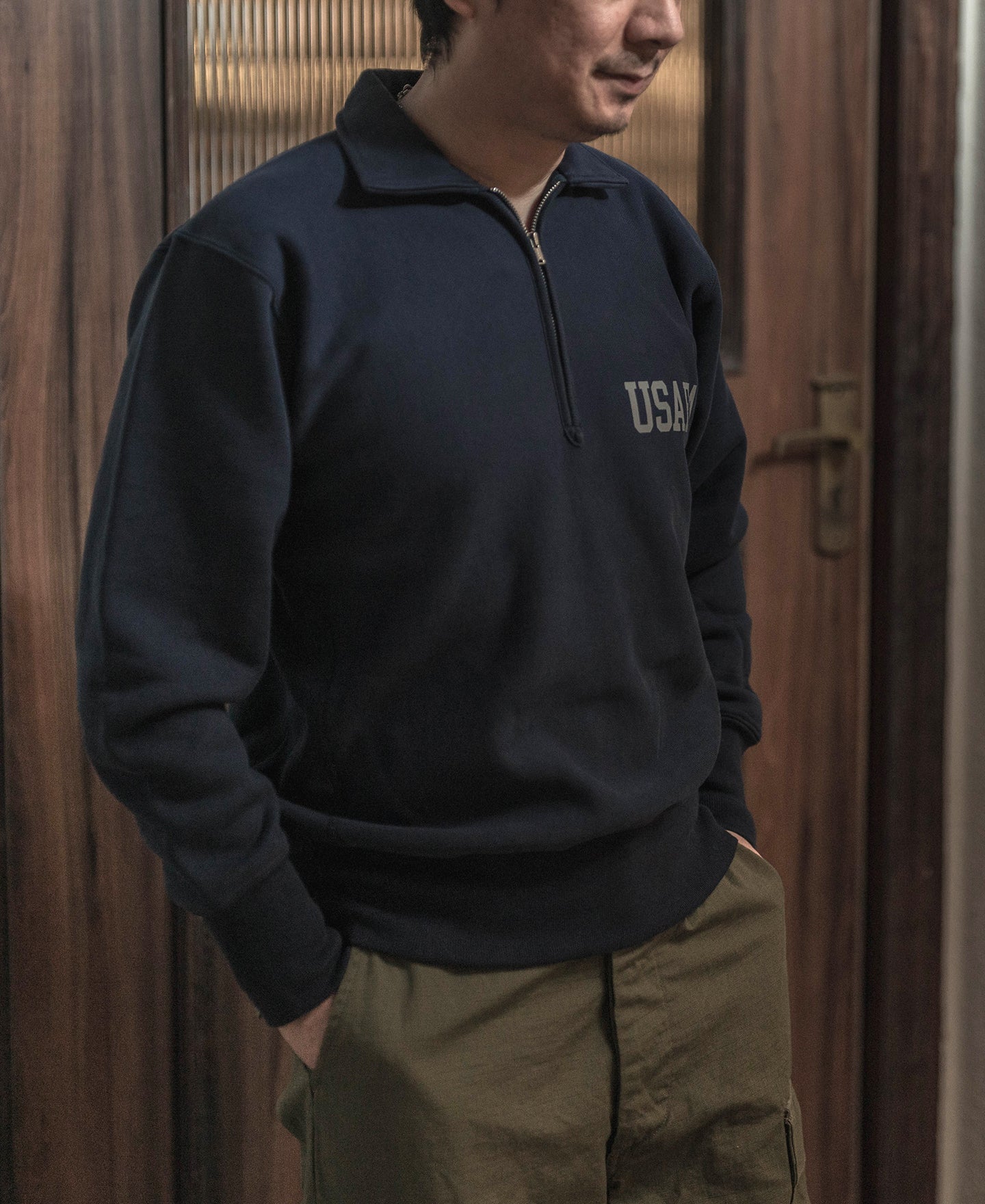 Sweat-shirt polaire demi-zip marine avec col et motif militaire vintage