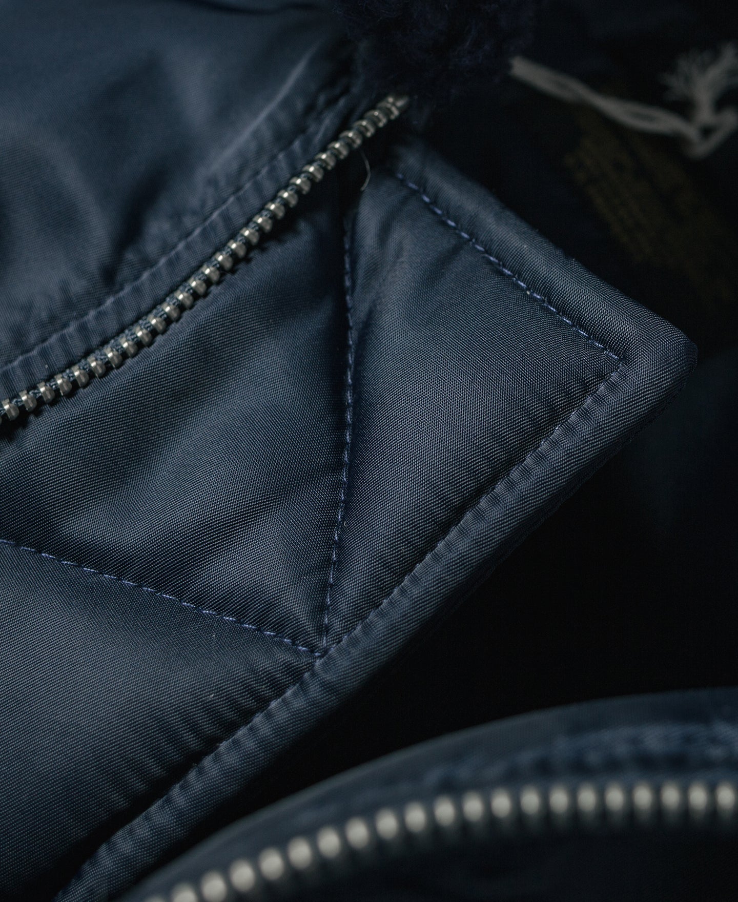 Blouson aviateur militaire vintage bleu marine avec col Sherpa