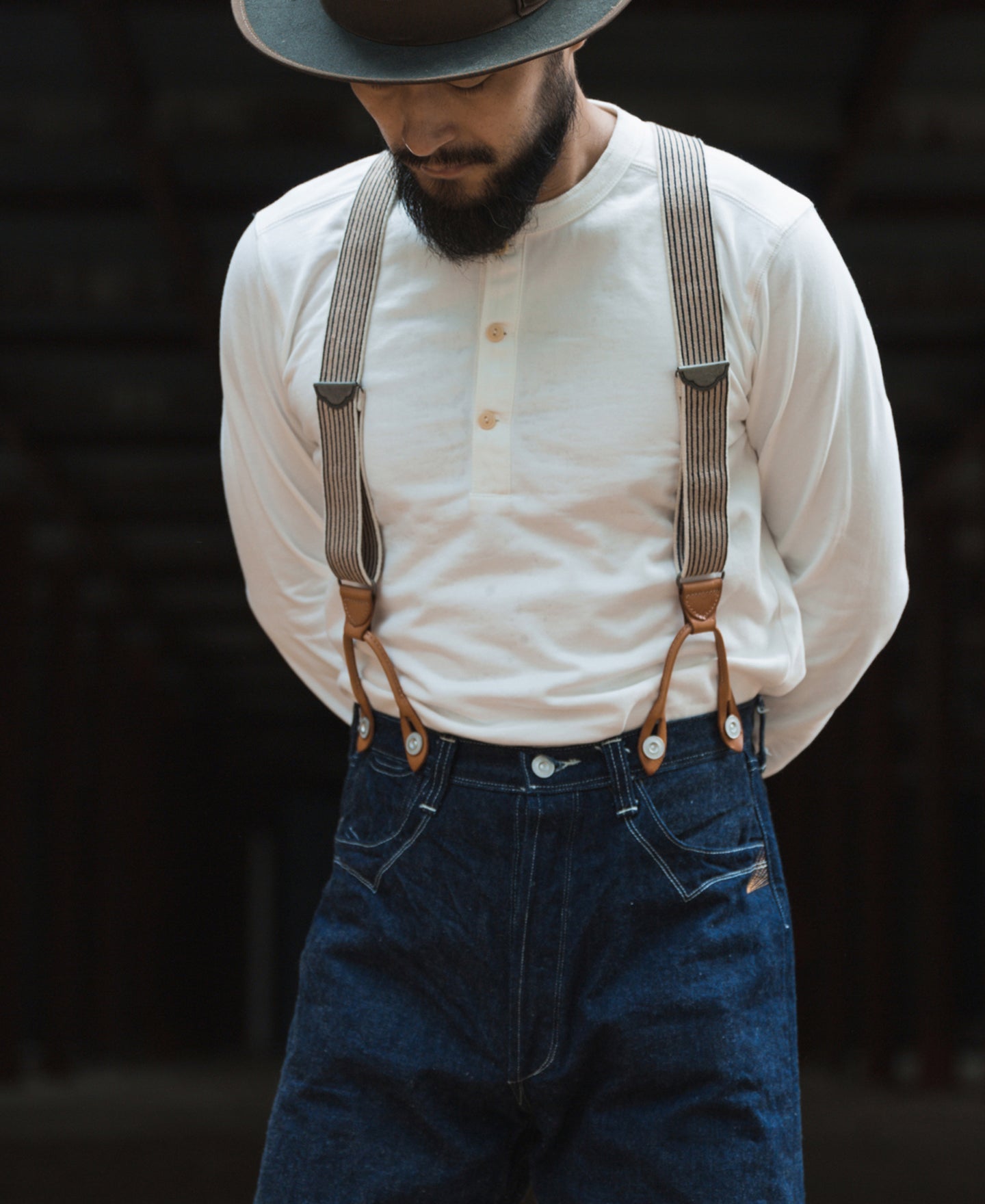 Chemise Henley à manches longues en coton blanc avec patte de boutonnage pour homme
