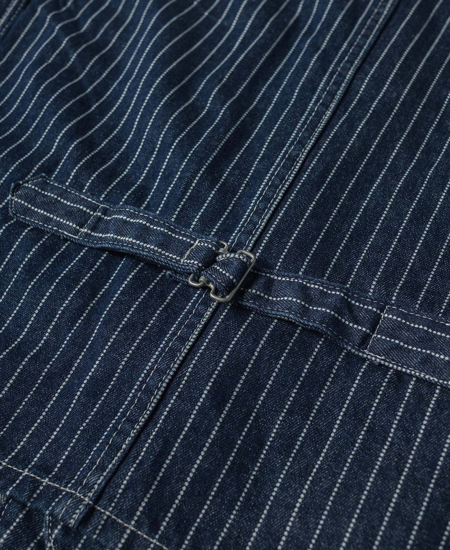 Gilet de travail sans manches à col en V, rayé indigo, avec poches multiples et fermeture boutonnée