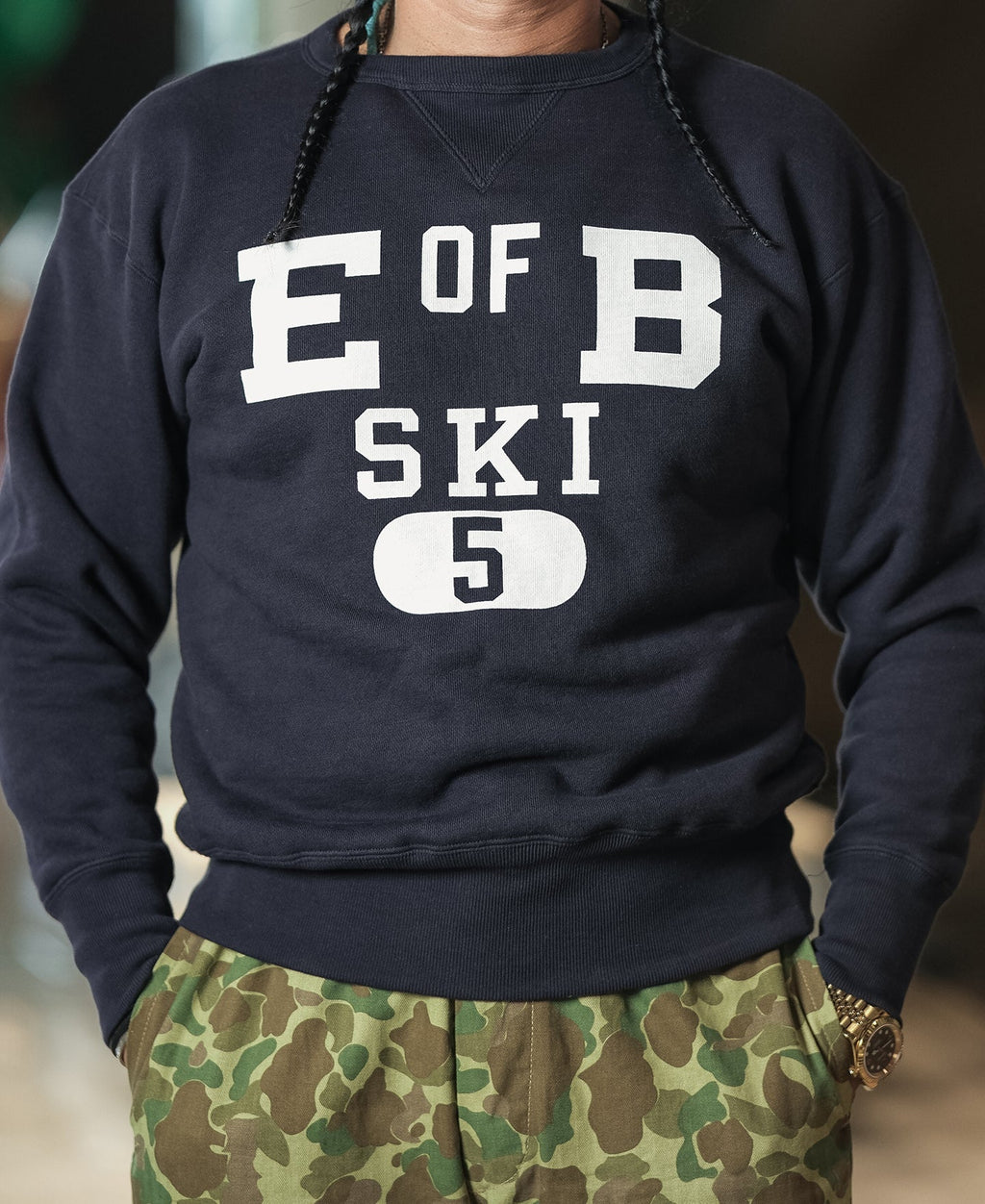 Sweat-shirt ras du cou épais en molleton avec motif ski marine