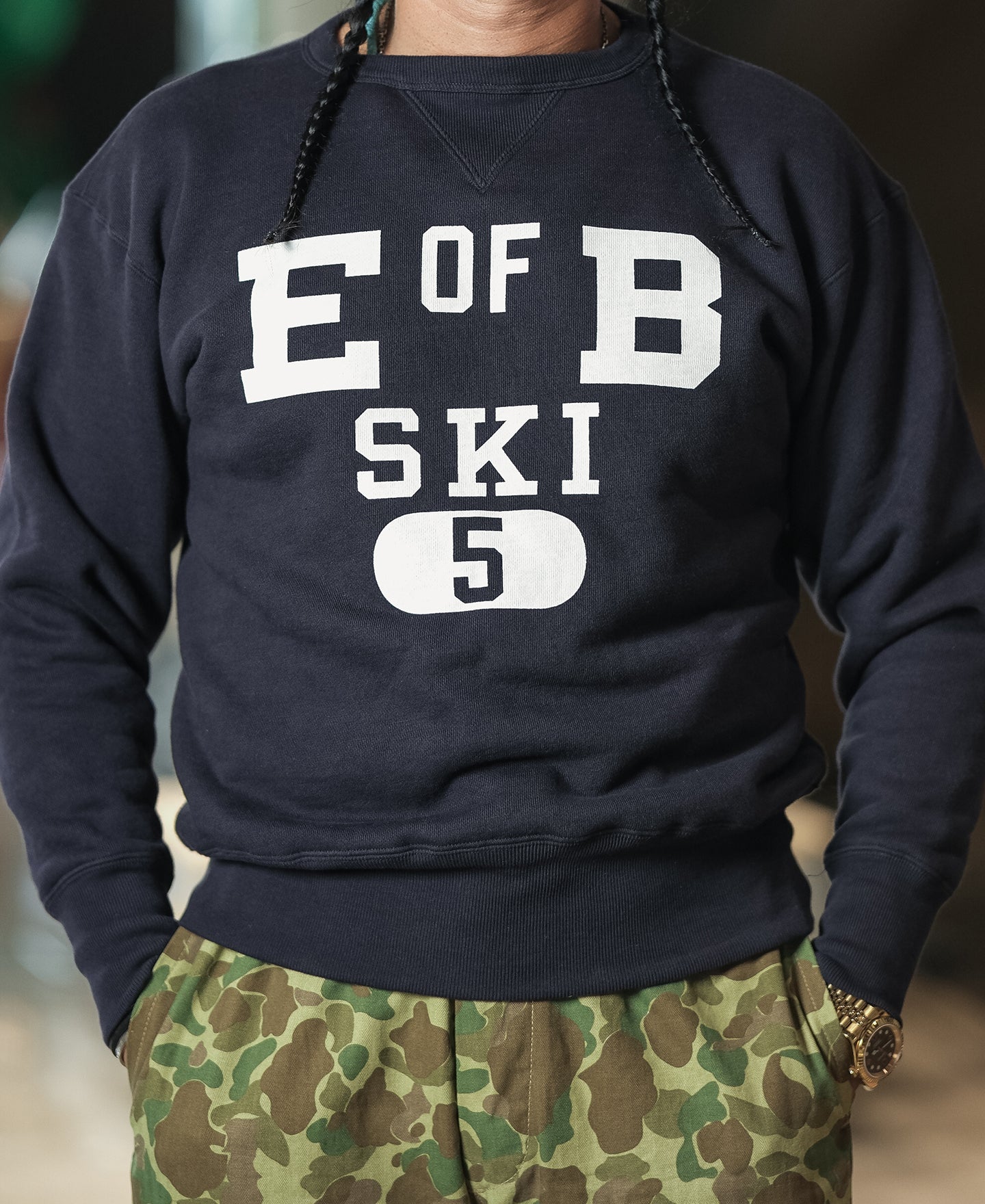 Sweat-shirt ras du cou épais en molleton avec motif ski marine