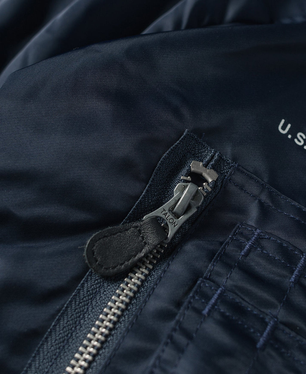 Blouson aviateur militaire vintage bleu marine avec col Sherpa