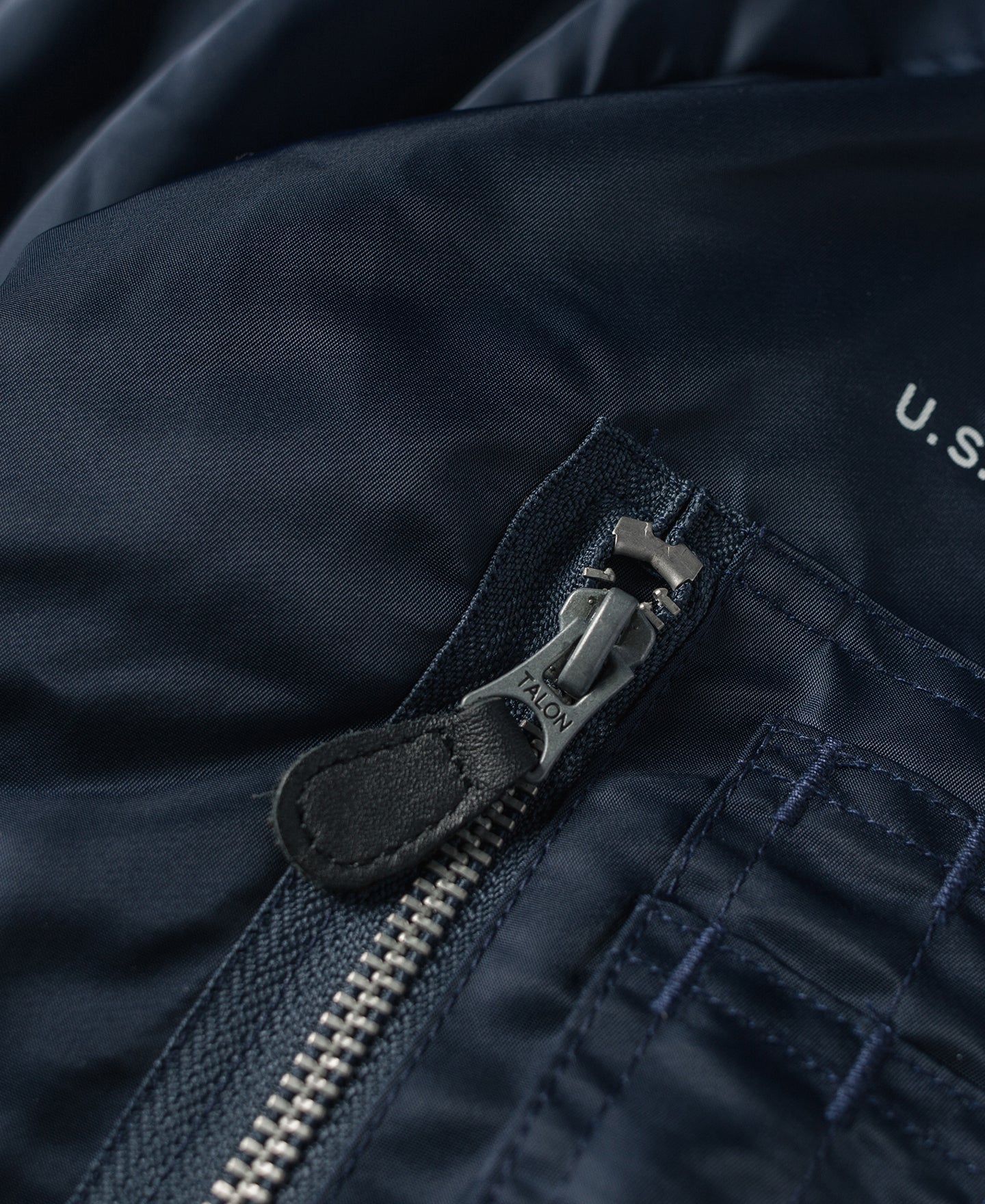 Blouson aviateur militaire vintage bleu marine avec col Sherpa