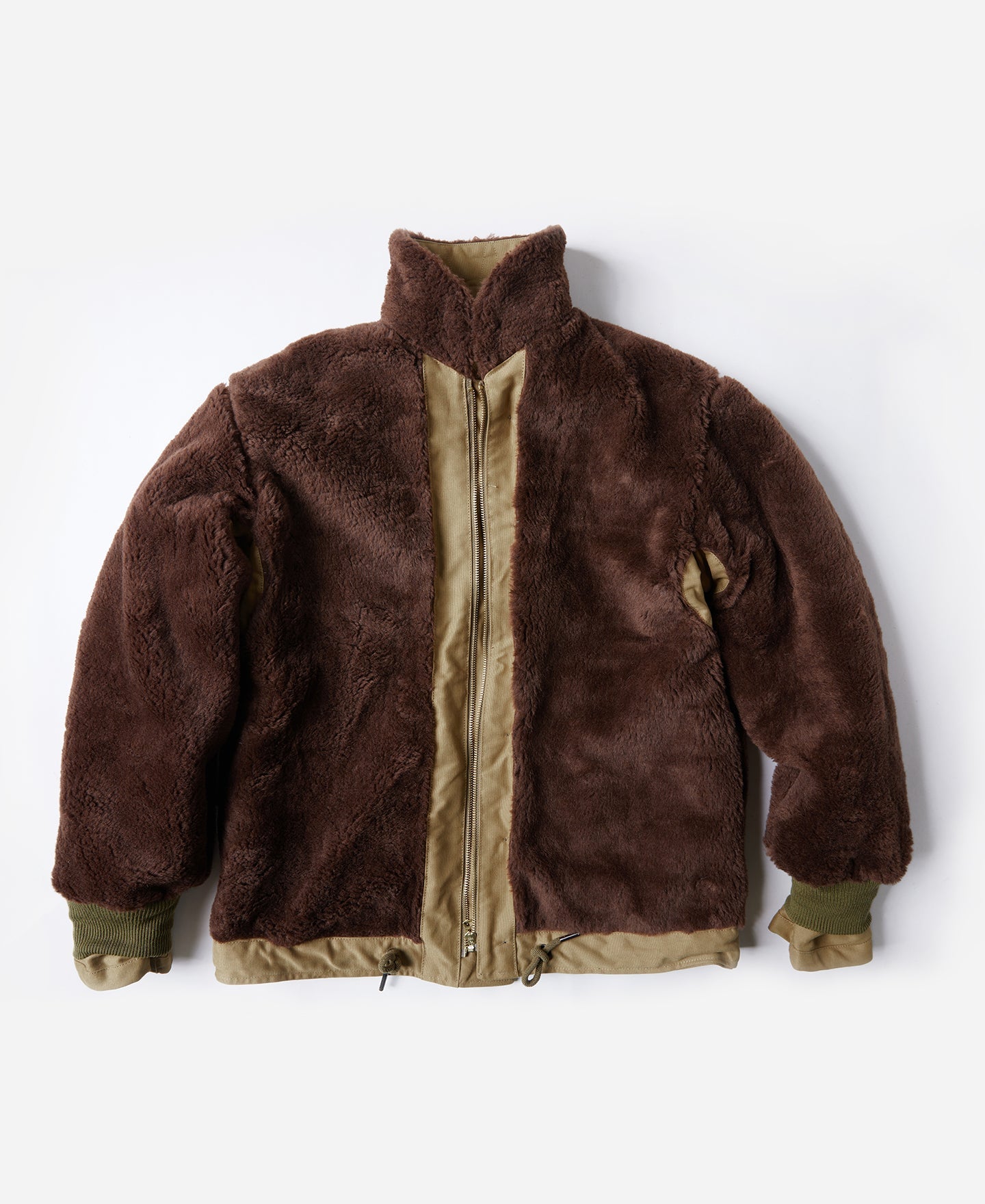 Veste militaire vintage kaki à col sherpa marron et boutonnage frontal pour homme