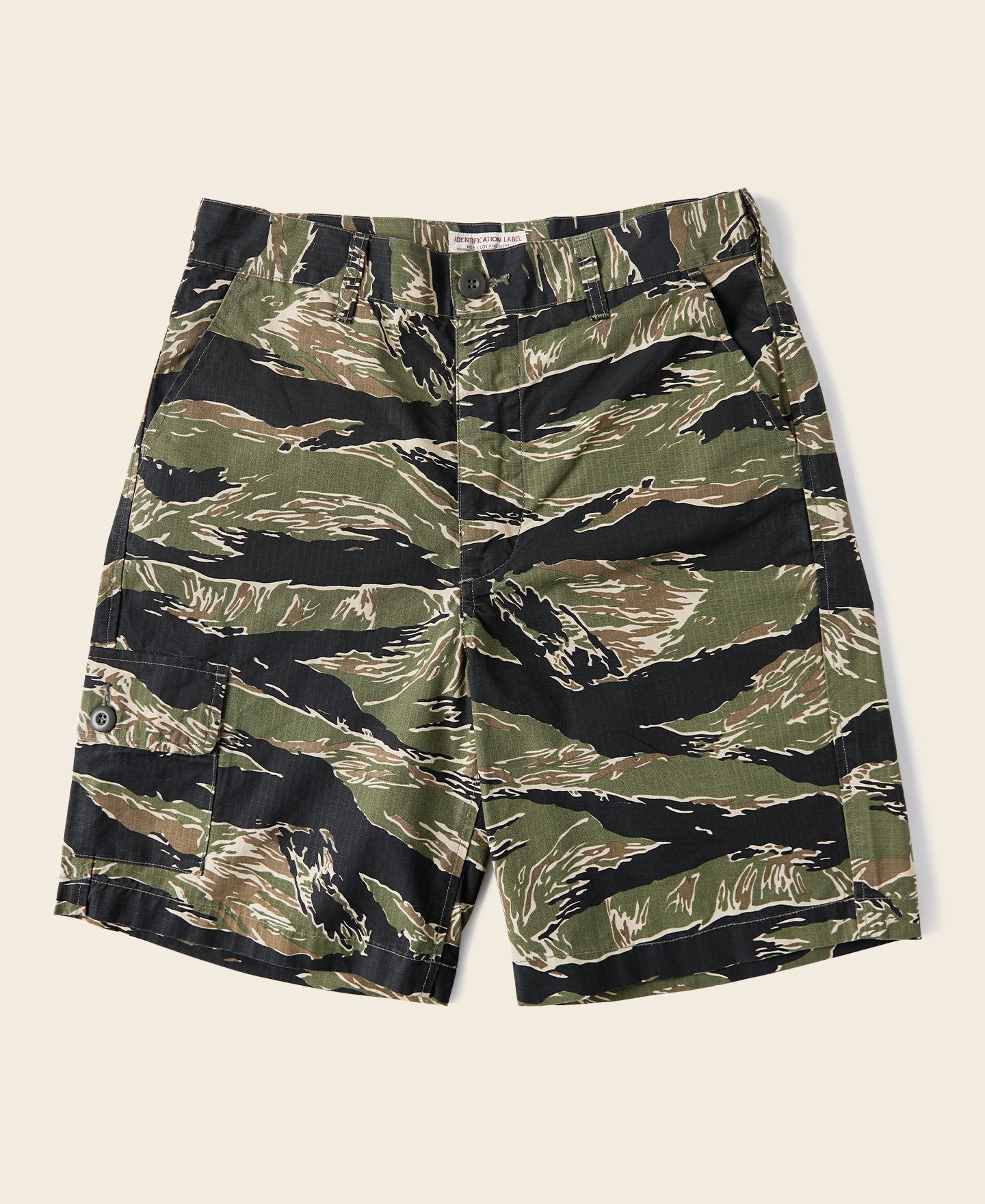 Short cargo vert et noir style militaire camouflage à rayures tigrées pour homme