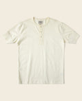 T-shirt en coton écru à manches courtes et col tunisien boutonné pour homme