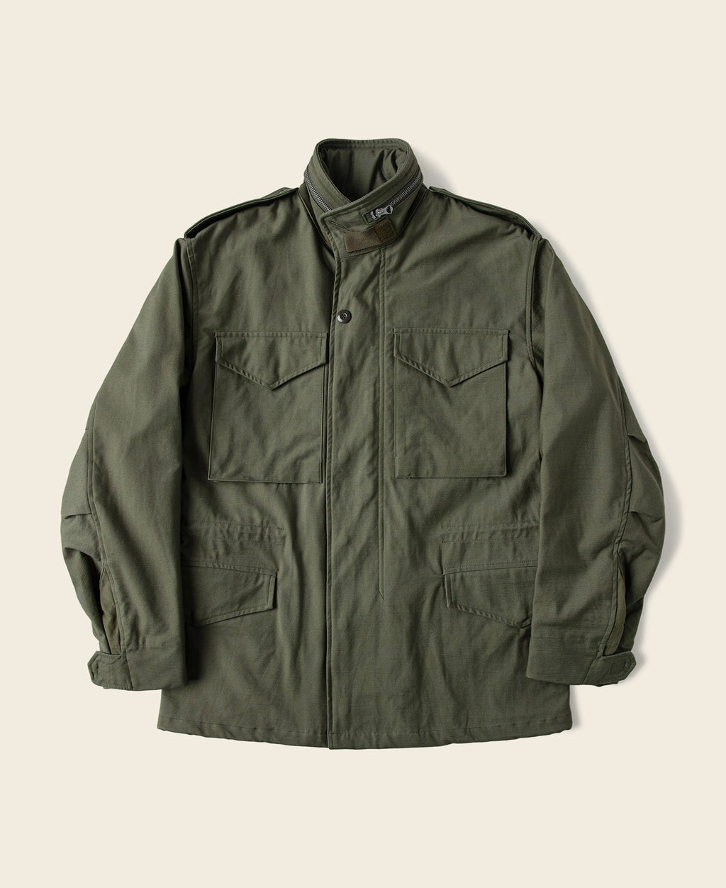 Veste militaire de terrain olive avec col montant et quatre poches