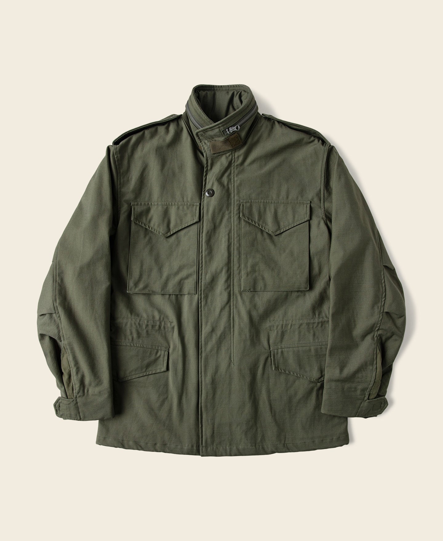 Veste militaire de terrain olive avec col montant et quatre poches