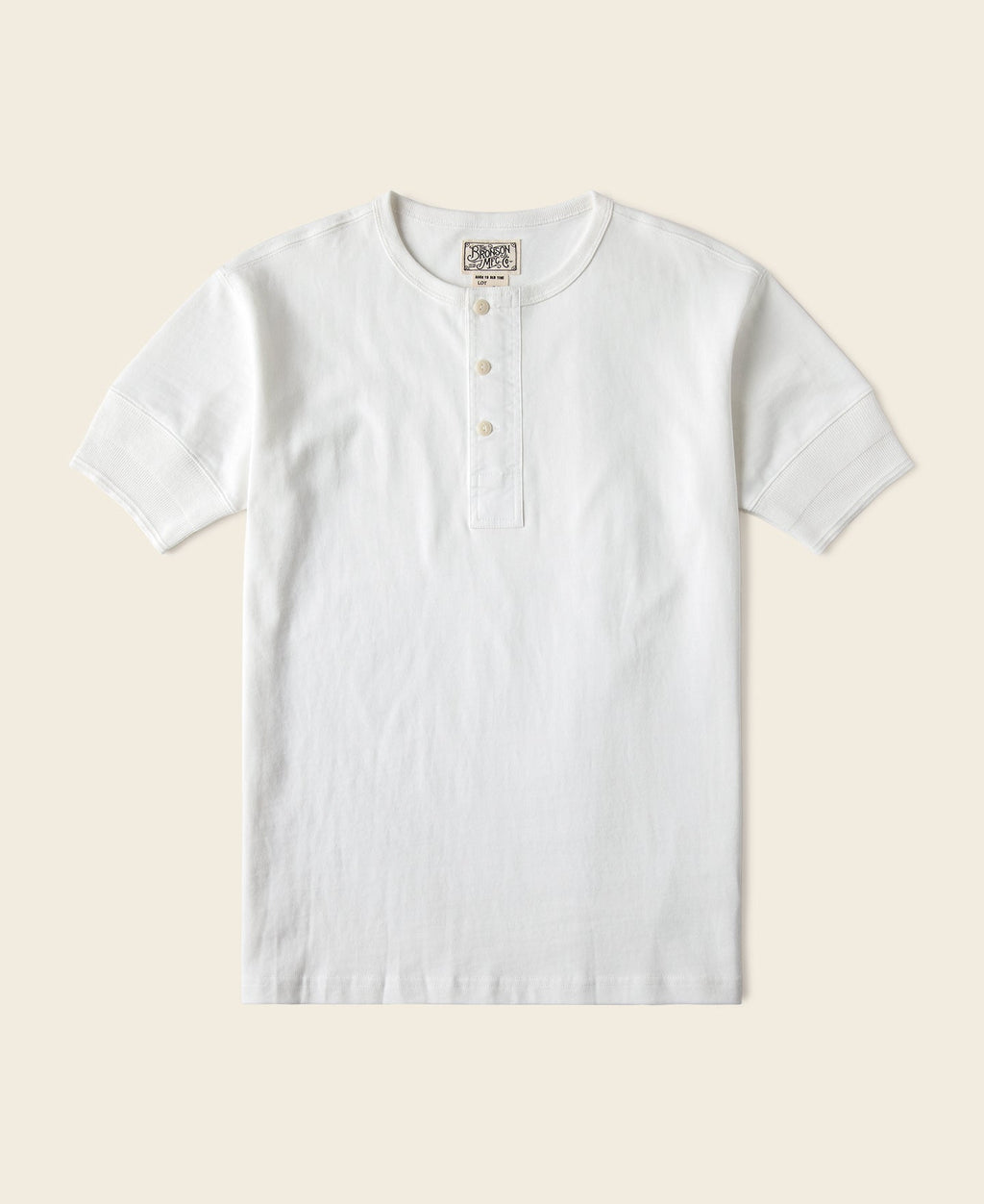 T-shirt à col Henley à manches courtes, patte de boutonnage blanche, coupe ajustée