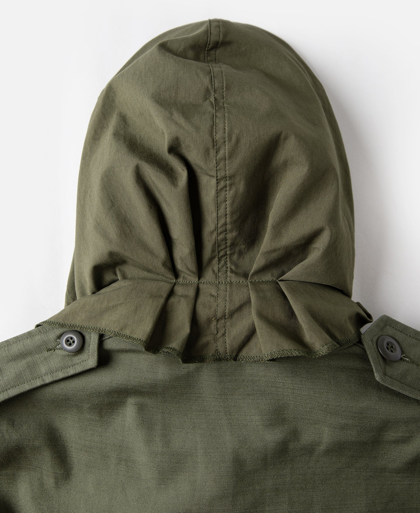 Veste militaire de terrain olive avec col montant et quatre poches