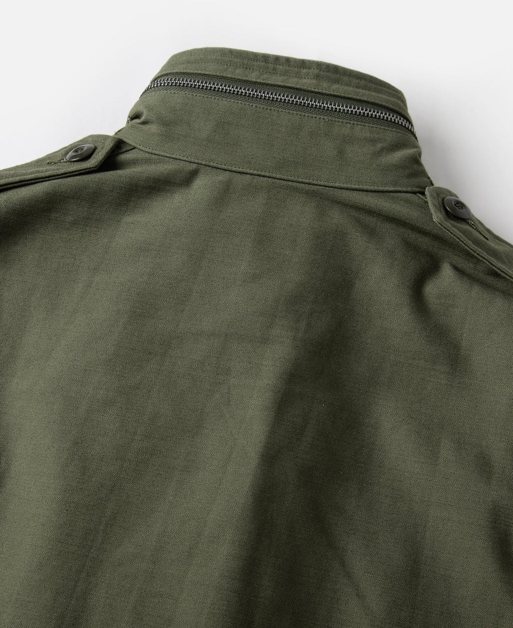 Veste militaire de terrain olive avec col montant et quatre poches