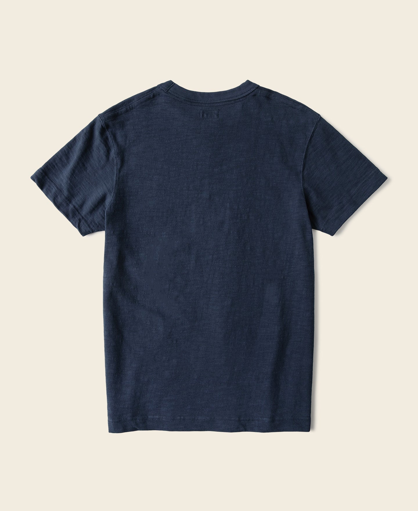 T-shirt tubulaire en coton lourd indigo à soufflet et col ras du cou, manches courtes