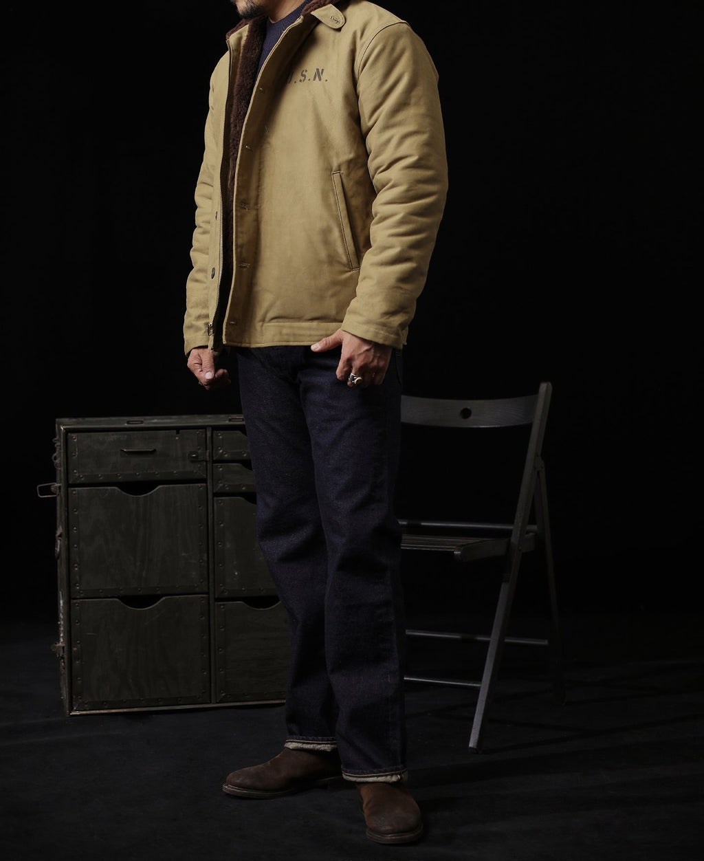 Veste militaire vintage kaki à col sherpa marron et boutonnage frontal pour homme