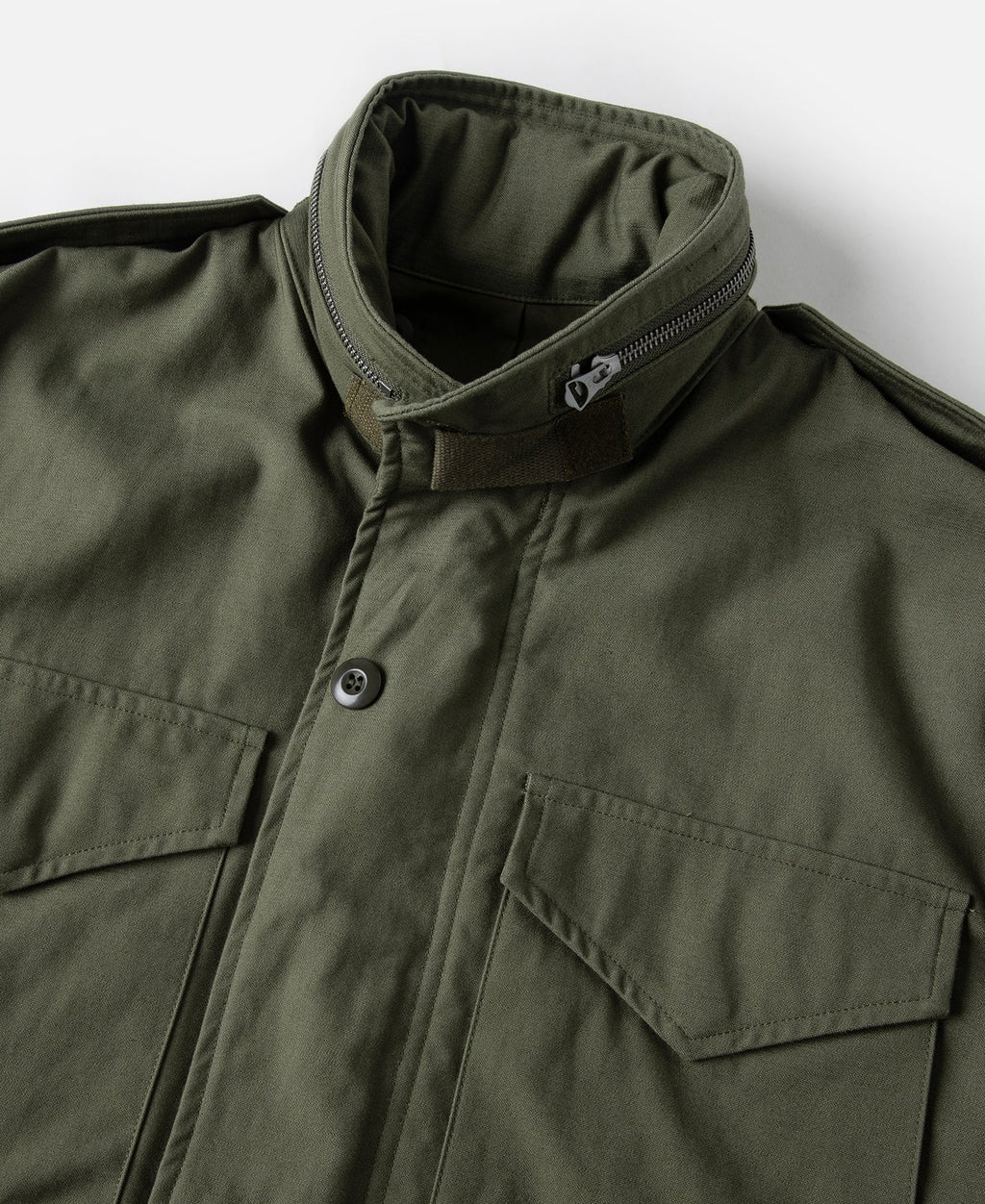 Veste militaire de terrain olive avec col montant et quatre poches