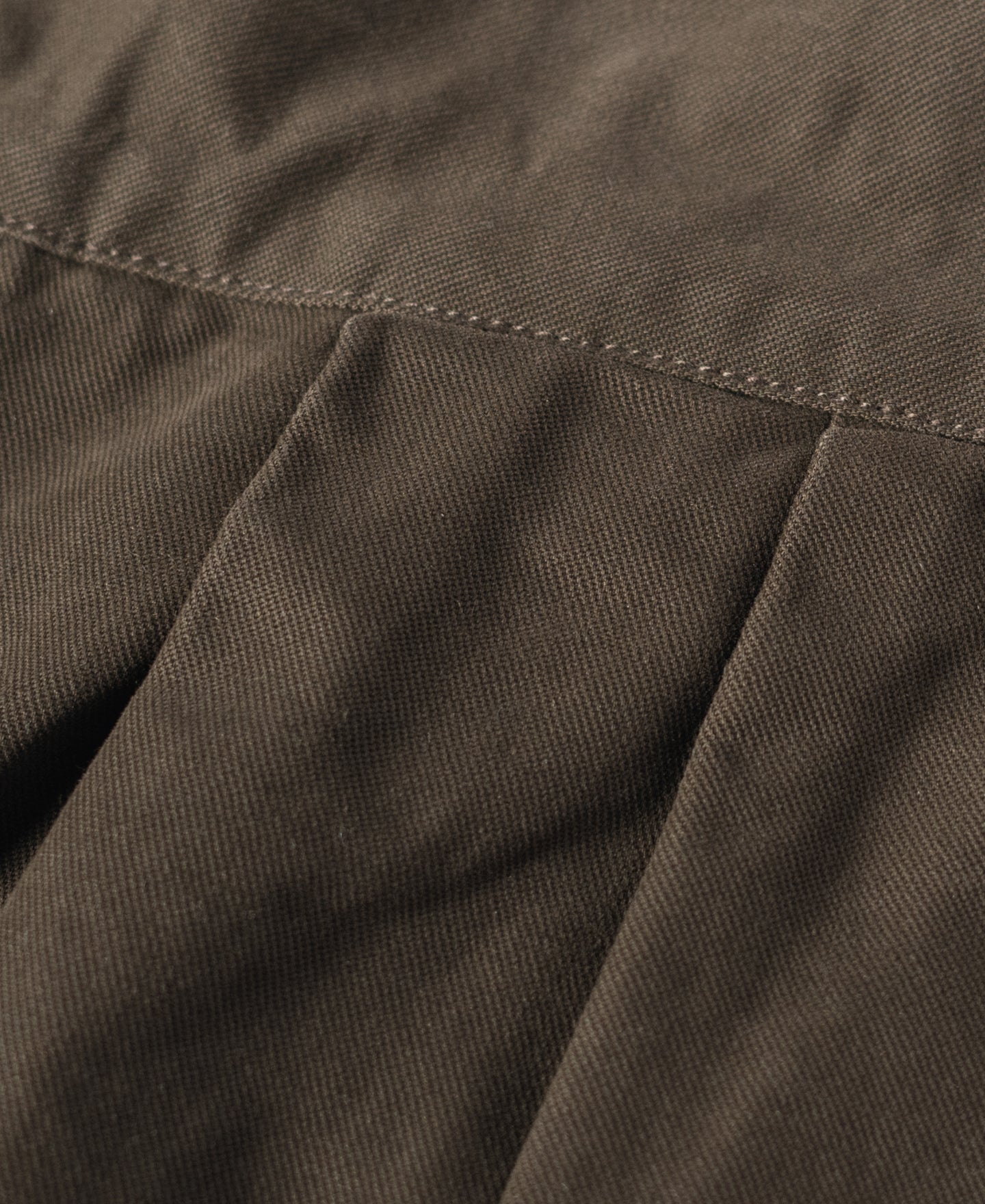 Pantalon cargo ample plissé marron style militaire vintage