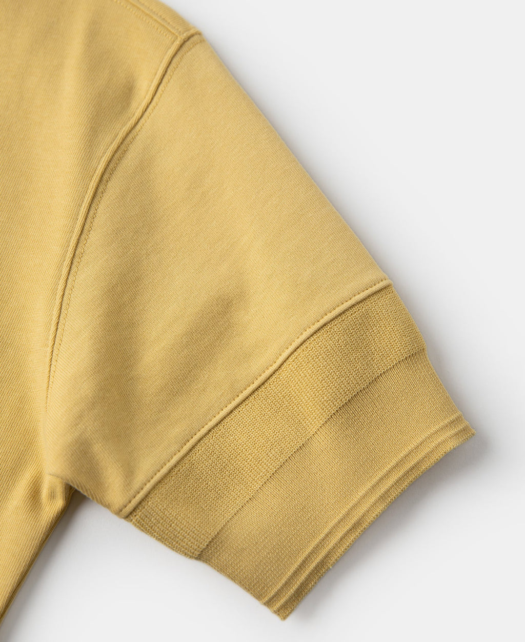 T-shirt Henley homme jaune à manches courtes et coupe slim en coton