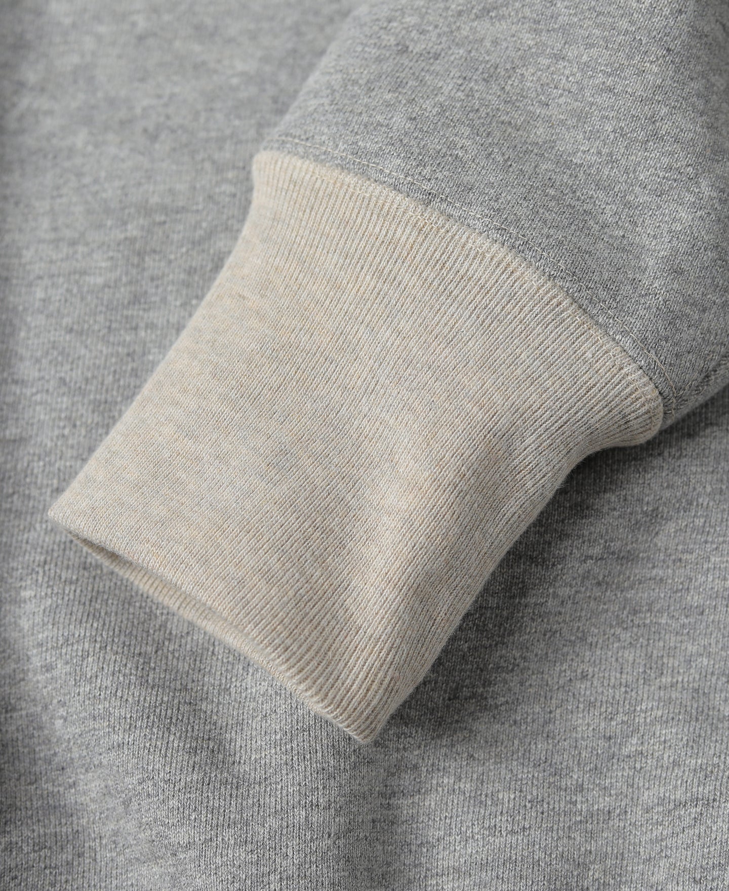 Sweat-shirt ras du cou en molleton gris pour homme, coupe décontractée, manches longues, à enfiler