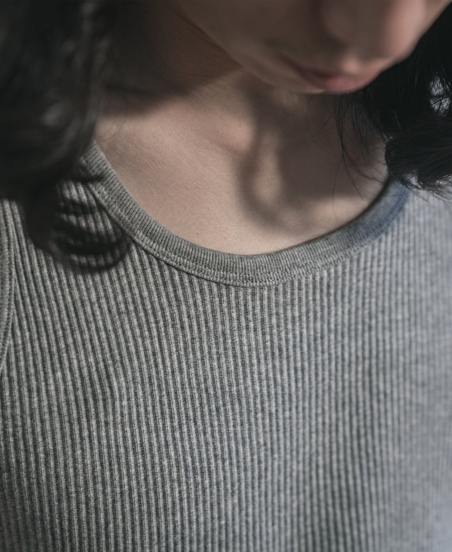 Débardeur côtelé en coton épais sans manches gris