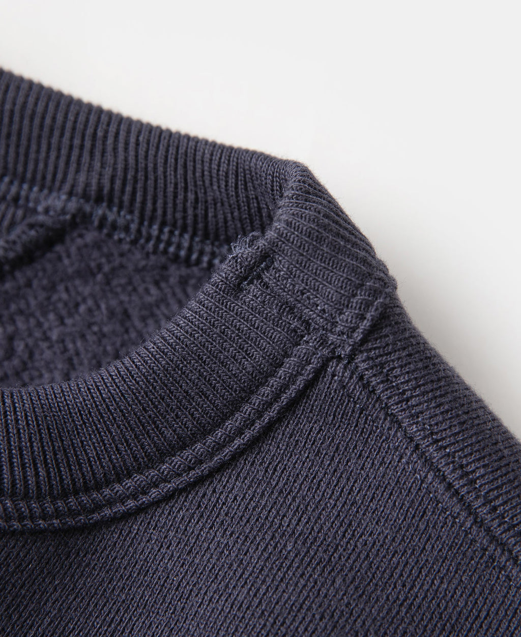 Sweat-shirt ras du cou épais en molleton avec motif ski marine