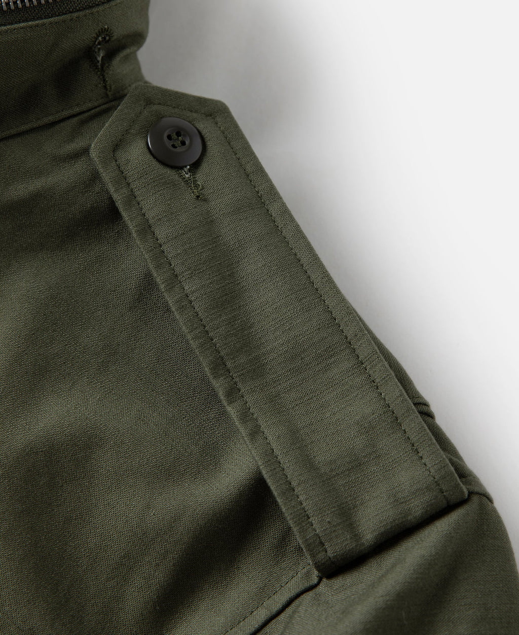 Veste militaire de terrain olive avec col montant et quatre poches