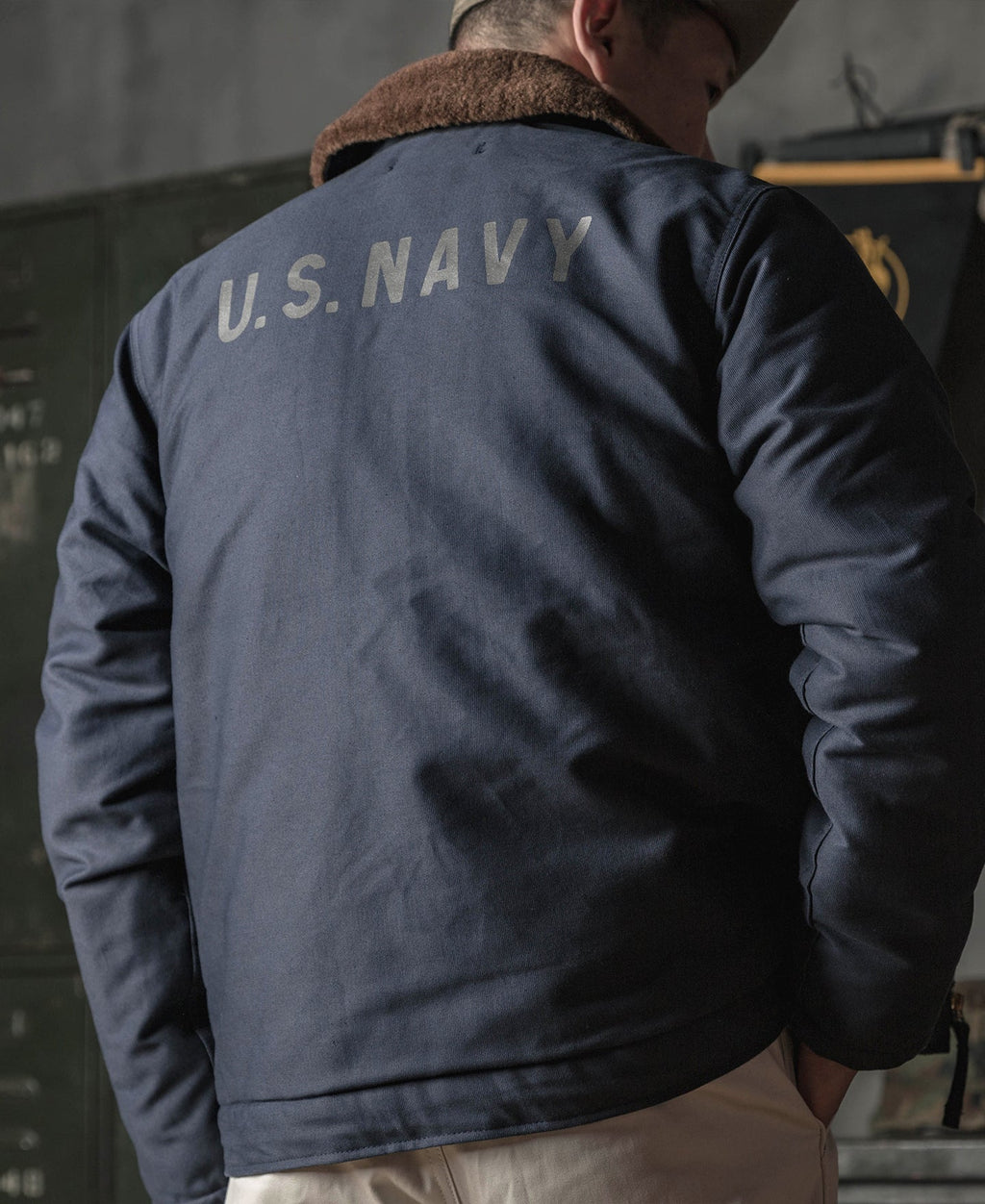 Veste de pont boutonnée col Sherpa bleu marine coupe-vent isolée style militaire