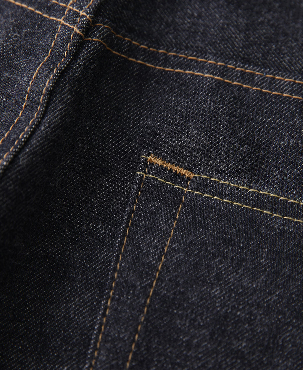 Jean en denim selvedge brut épais coupe droite indigo pour homme