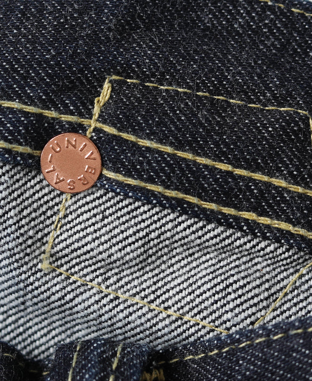 Jean large en denim selvedge indigo coupe décontractée avec revers