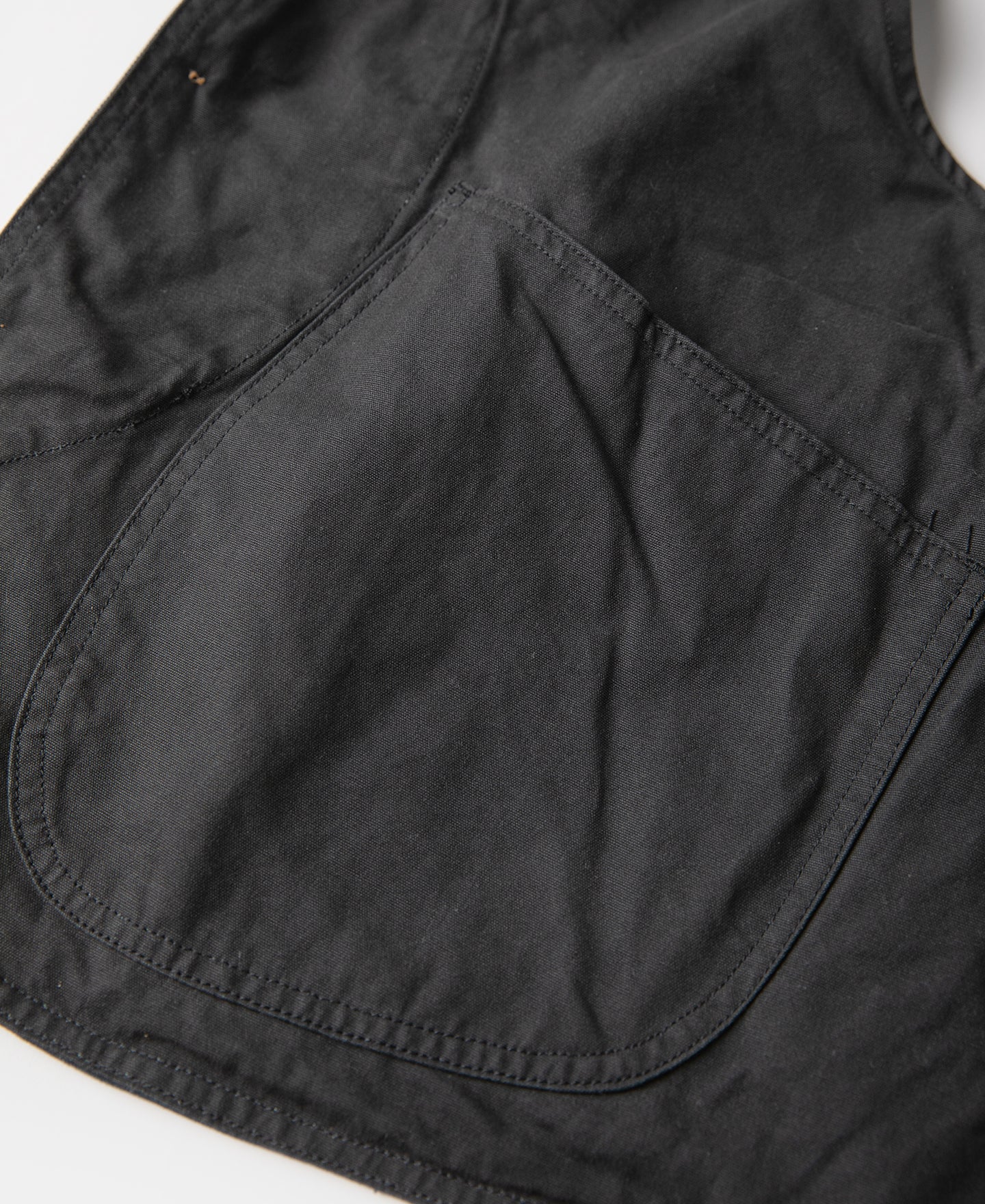 Gilet utilitaire homme en toile vert foncé à poches multiples et boutonnage
